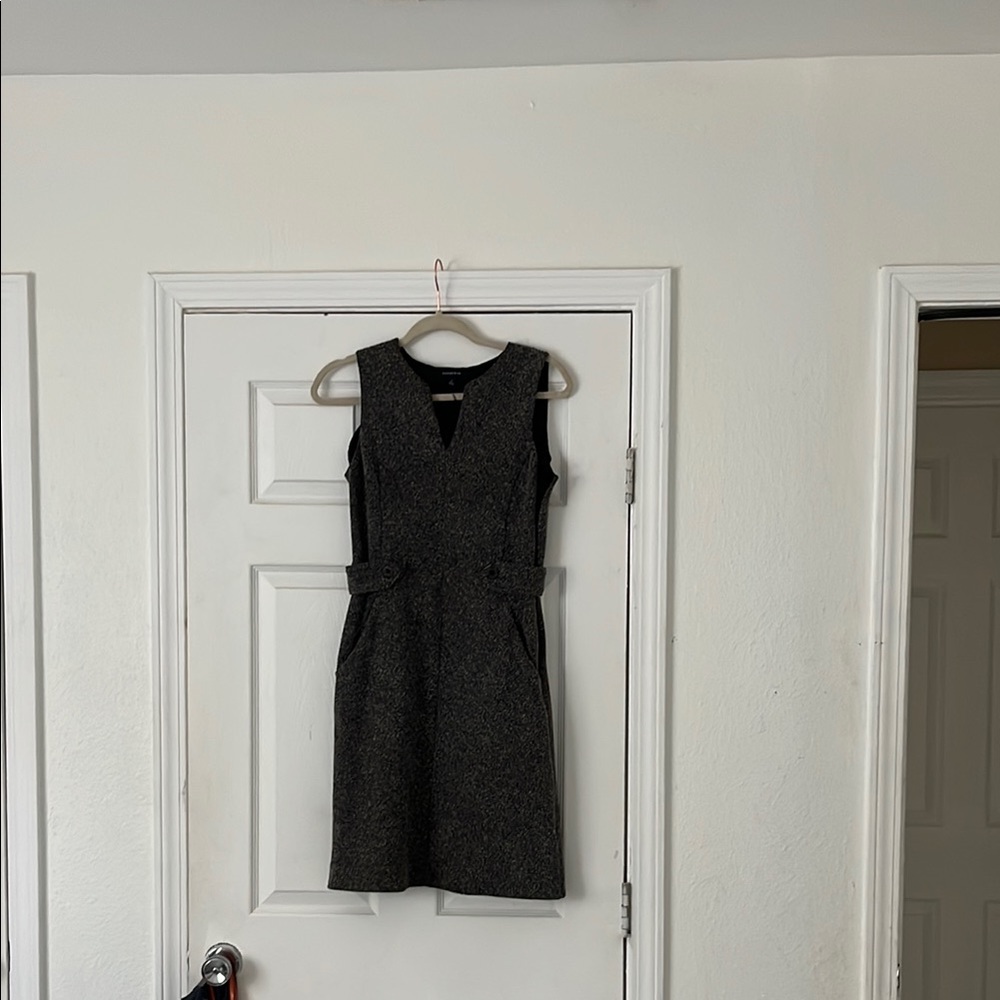 Lands' End Gray Sleeveless V-Neck Sheath Dress